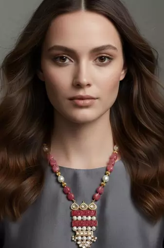 Maroon pearl necklaces