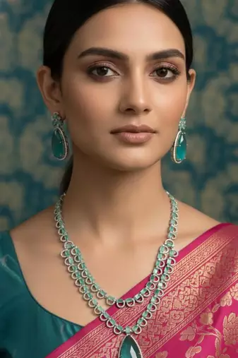 Green pearl necklace with earring