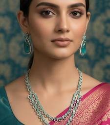 Green pearl necklace with earring