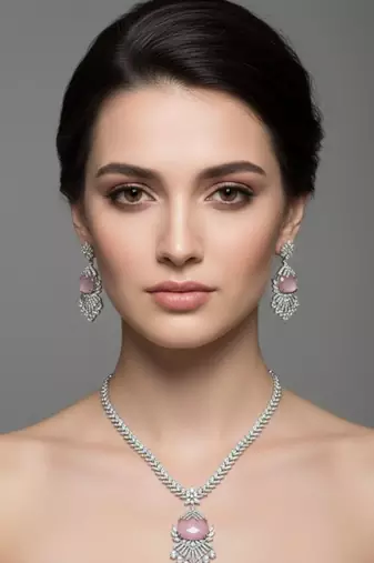 Pink pearl necklace with earring