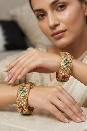 Multicolor gold plated bangle