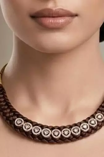 Brown plain necklaces