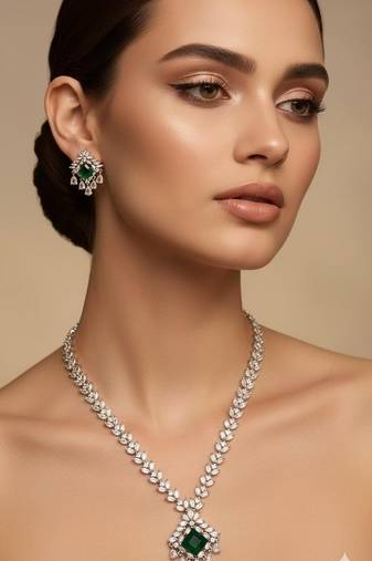 Silver plated necklace with earring