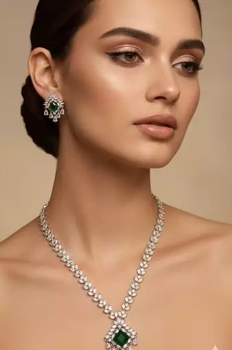 Silver plated necklace with earring