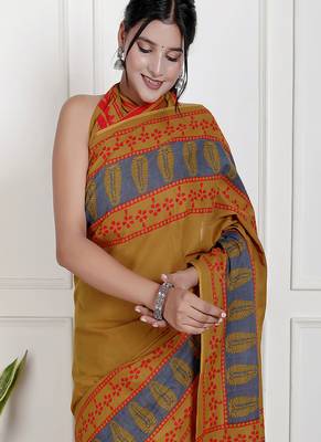 Floral printed  cotton ethnic saree for woman 3