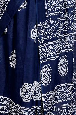 Floral printed cotton ethnic saree for woman 4