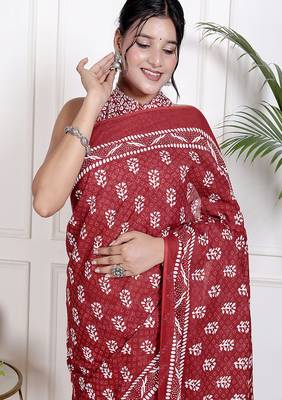 Floral printed cotton ethnic saree for woman 3