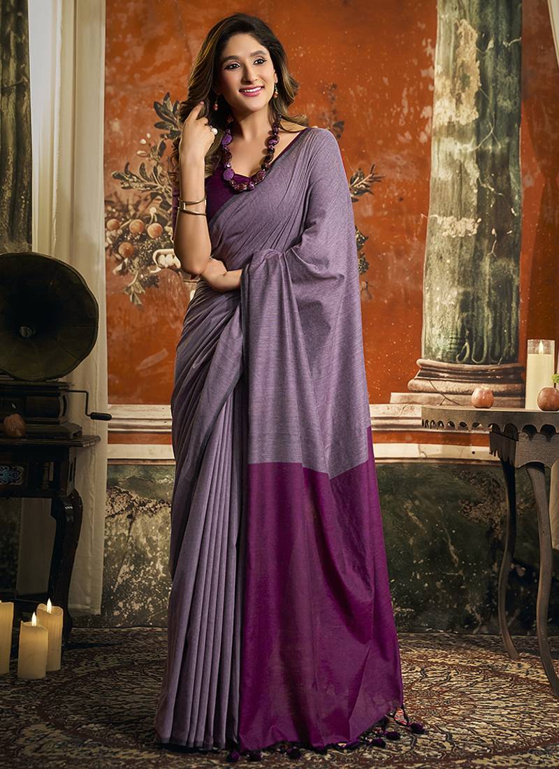 Lavender mal cotton contrast pallu fancy tassels saree