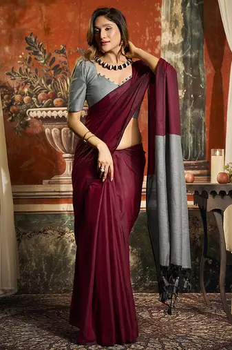 Maroon mal cotton contrast pallu fancy tassels saree