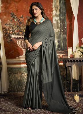 Grey mal cotton contrast pallu fancy tassels saree 1