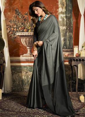 Grey mal cotton contrast pallu fancy tassels saree 2
