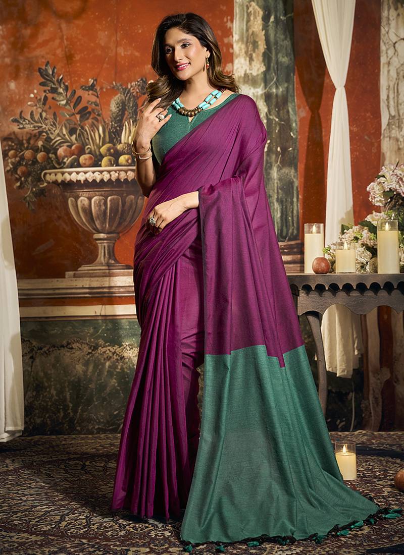 Magenta mal cotton contrast pallu fancy tassels saree