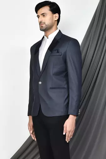 D grey colour men's coat