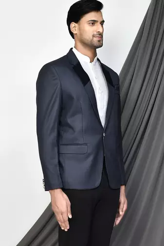 D grey colour men's coat