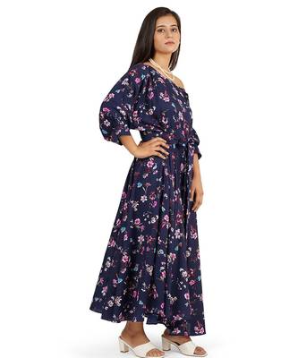 Blue one side off-shoulder full flare long dress 4