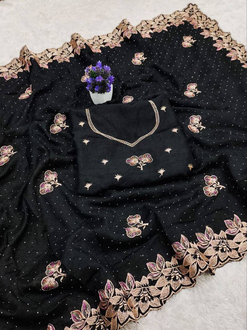 Black Color embroidery work Silk Sree