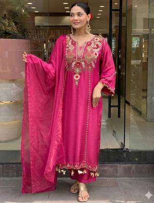Rani pink p.v chanderi heavy thread embroidery work kurta pant set 2