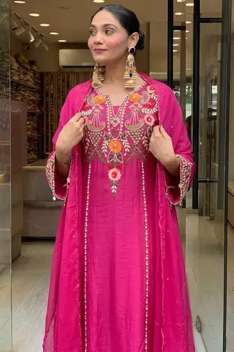 Rani pink p.v chanderi heavy thread embroidery work kurta pant set