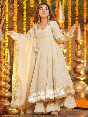 Cream chinon heavy thread embroidery work kurta with palazzo set 1
