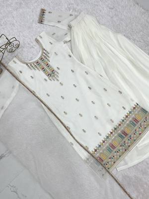 Elegant off-white embroidered ethnic suit set for women 5