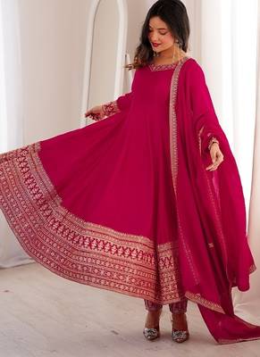 Ranipink designer party wear embroidered work anarkali set 3
