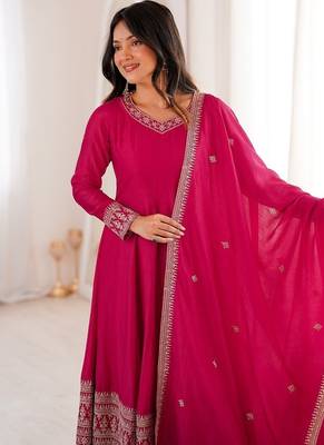 Ranipink designer party wear embroidered work anarkali set 4