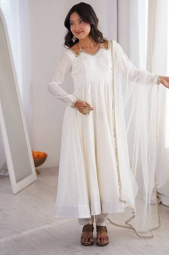 Women offwhite ethnic anarkali kurta set for festive & wedding wear