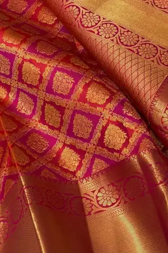 Rani pink maroon silk blend banarasi saree with unstitched blouse piece