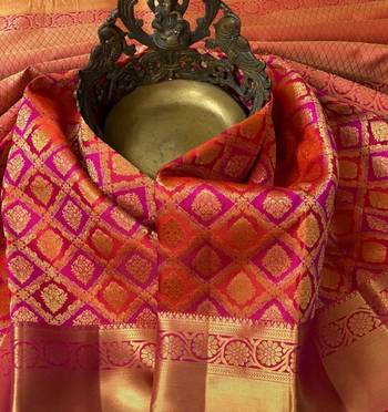 Rani pink maroon silk blend banarasi saree with unstitched blouse piece 5