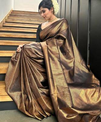 Black silk blend banarasi saree with unstitched blouse piece 2