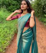 Ghreen silk blend banarasi saree with unstitched blouse piece