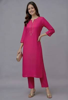Pink embroidered rayon kurta set 2
