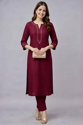 Maroon embroidered rayon kurta set 2