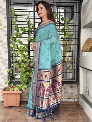 Blue cotton bandhej jacquard thread weaving saree with contrast blouse piece 3