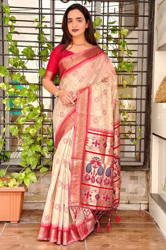 Off white cotton bandhej jacquard thread weaving saree with contrast blouse piece