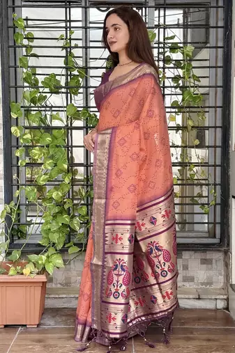 Peach cotton bandhej jacquard thread weaving saree with contrast blouse piece