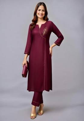 Maroon embroidered rayon kurta set 2