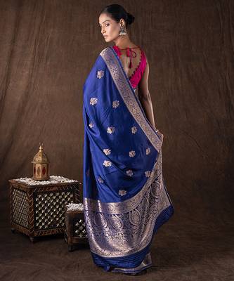 blue handloom banarasi silk saree with zari border 5