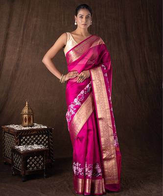 magenta handloom tissue silk saree with zari border 1
