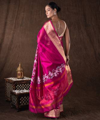 magenta handloom tissue silk saree with zari border 5
