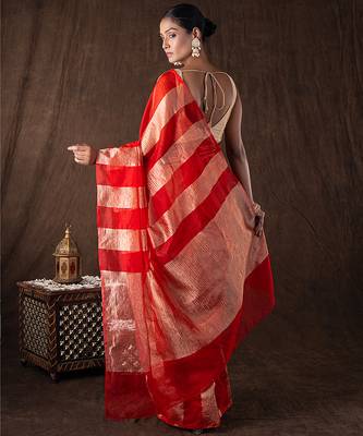 red handloom silk saree with bold stripe weaving 5