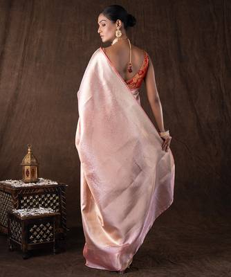peach handloom banarasi silk saree with elegant zari weave 3