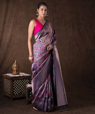 navy blue handloom kanchipuram silk saree with motifs 3