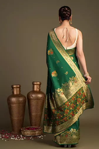 green handloom pure silk saree with rich zari border