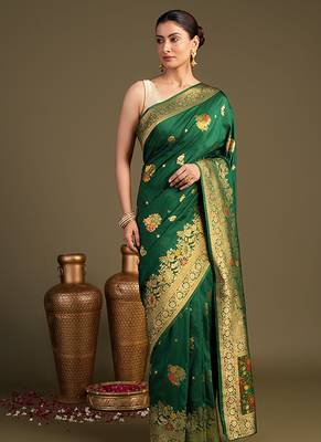 green handloom pure silk saree with rich zari border 1
