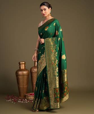 green handloom pure silk saree with rich zari border 3