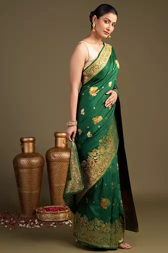 green handloom pure silk saree with rich zari border