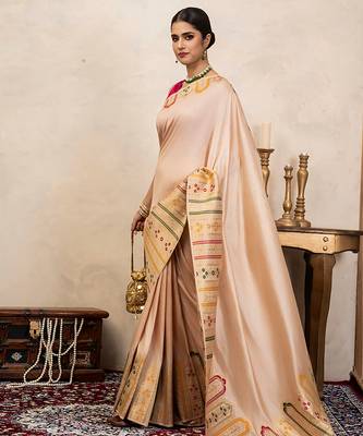 Off white handloom banarasi silk saree 3