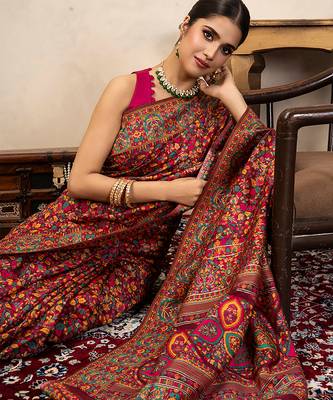 red handloom pure silk saree with intricate woven design 4