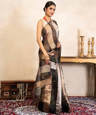 Black handloom pure organza silk saree 4